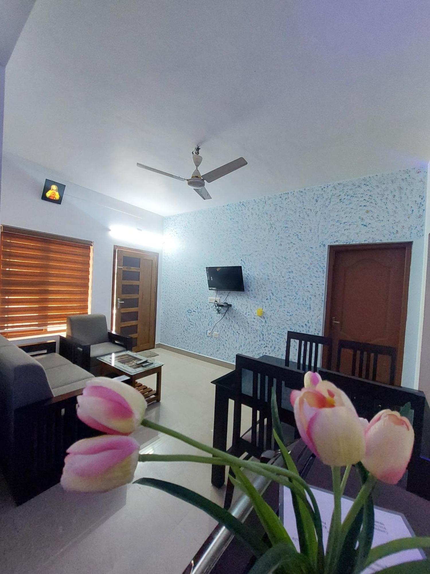 Snow White Villas Athirappilly Exterior photo